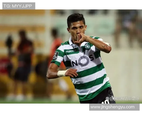 身体强壮的足球明星如何通过锻炼与饮食塑造完美体型与竞技状态 身体强壮的足球明星如何通过锻炼与饮食塑造完美体型与竞技状态