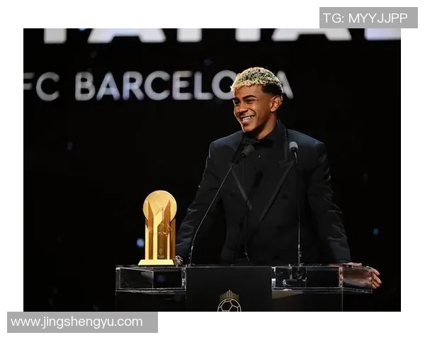 身高16米的法国足球明星如何在绿茵场上创造传奇人生