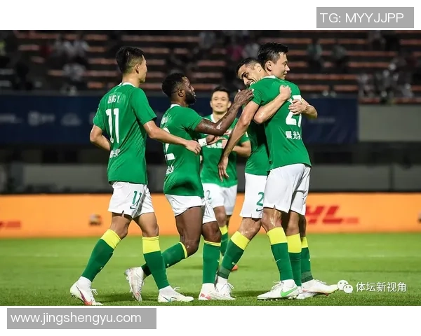 重庆足球队以66分领跑选拔赛积分榜展现强劲实力和竞争优势